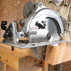MAKITA RS002GZ Пила дисковая аккумуляторная (XGT BL 40В, 260 мм, 0-56 гр., 30мм, макс рез 95 мм, эл. тормоз, плавный пуск, XPT, AWS, задн. распол. ручки, без аккумуляторов и зарядного) НОВИНКА - фото 206358