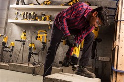 DeWalt D25143K перфоратор, 900 Вт, 3.2 Дж, 5350 уд/мин, в кейсе TSTAK