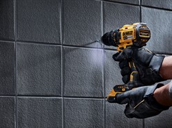 DeWalt DCD778D2T Шуруповерт ударный аккум. в чем. TSTAK (18V, 2*2.0Ah, 65 Нм, Bl-motor, 2 скор.) - фото 225587
