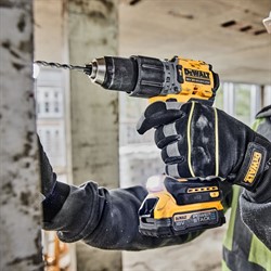 DeWalt DCD805E2T аккумуляторная ударная дрель-шуруповерт, 18 В, 2000 об/мин, 34000 уд/мин, с 2 АКБ 1.7 Ач и ЗУ, в кейсе TSTAK - фото 225651
