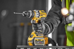 DeWalt DCD999NT SOLO Шуруповерт аккум. в чем. TSTAK (18V, 126 Нм, Bl-motor, 3 скор.) - фото 225715