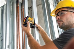 DeWalt DCE088D1R Нивелир лазерный с кр. лучем в чем. TSTAK (12V, 1*2.0Ah, 20 м, 2 луча, ±0,3мм/м) - фото 225742