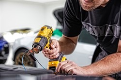 DeWalt DCE530N SOLO Термовоздуходувка аккум. в кор. (18V, 2 скор,  290-530 °С, Bl-motor) - фото 225787