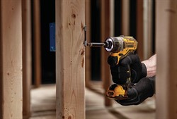 DeWalt DCF601D2 Шуруповерт аккум.в чем. TSTAK (12V, 2*2.0Ah, BL-motor, 8 Нм, патрон 1/4") - фото 225804
