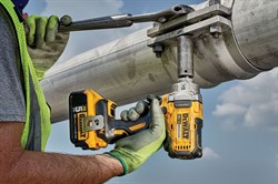 DeWalt DCF894P2 аккумуляторный гайковерт, 18 В, 447 Нм, 3100 уд/мин, с 2 АКБ 5 Ач и ЗУ, в кейсе TSTAK - фото 225873