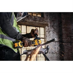 DeWalt DCG409NT SOLO Угловая шлифмашина аккум. в чем. TSTAK ll (18V, 125 мм, 9000 об/мин, ниж.клав.) - фото 225931