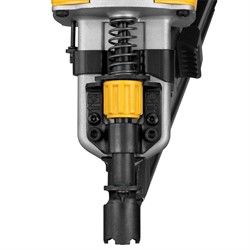 DeWalt DCN692P2 аккумуляторный гвоздезабивной пистолет, 18 В, 105 Дж, с 2 АКБ 5 Ач и ЗУ, в кейсе - фото 226144