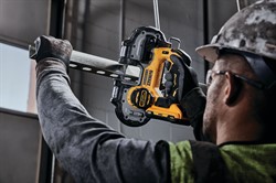 DeWalt DCS377NT аккумуляторная ручная ленточная пила, 18 В, 116 м/мин, без АКБ и ЗУ, в кейсе TSTAK - фото 226281