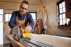 DeWalt DCS520NT SOLO Погружная пила в чем. TSTAK VI (54V, 165x20 мм ,пропил: 59 мм, BL-мотор) - фото 226323