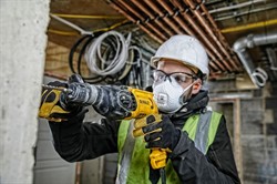 DeWalt D25033K Перфоратор в чемодане (710 Вт, 2.1 Дж, 3-х режимный, SDS-plus, кабель 2.5 м) - фото 226546