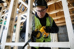 DeWalt DCS380N SOLO Сабельная пила аккум. в кор. (18V, дерево до 300 мм, металл до 100 мм) - фото 226833