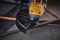 DeWalt DCG416B SOLO Угловая шлифмашина аккум в кор. (20V, 125 мм, 9000 об/мин, нижняя кнопка) - фото 227278