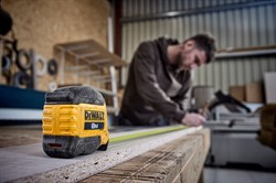 DeWalt DWHT38128-0 Рулетка 8 м (лента: 28 мм, класс точности: 2) - фото 227497