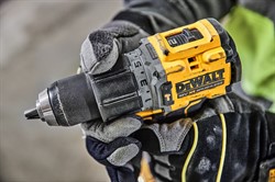 DeWalt DCD805H2T Шуруповерт аккум. в чем. TSTAK (18V, 2*5.0Ah, BL-motor, 90 Нм, подсветка) - фото 227655