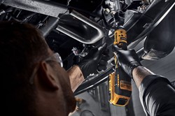 DeWalt DCF512B SOLO Гайковерт угловой с трещоткой (20V, 1/2'', 108 Нм, BL-motor) - фото 227709