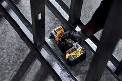 DeWalt DCF850D2T Гайковерт аккум. в чем. TSTAK (18V, 2*2.0Ah, 1/4" 206 Нм, 3 скор. BL-motor) - фото 227742