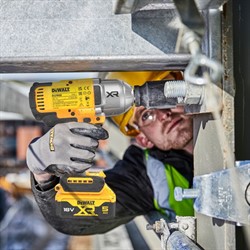 DeWalt DCF900H2T Гайковерт аккум. в чем. TSTAK II (18V, 2*5.0Ah, 1/2", 1396 Нм, BL-motor ) - фото 227749