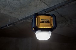DeWalt DCL074 SOLO Фонарь аккумуляторный (18V, 5000 Лм) - фото 227942