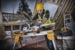 DeWalt DCS365N SOLO Торцовочная пила аккум. (18V, 184х16 мм,глуб/шир проп:50/250 мм, 3750 об/мин) - фото 227994