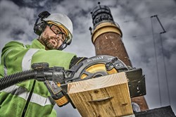 DeWalt DCS578NT SOLO Дисковая пила аккум. в чем.TSTAK (54В, 190*30мм, пропил: 67мм, Bl-мотор, 3.6кг) - фото 228038