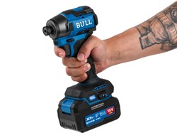 Аккум. ударный гайковерт/винтоверт BULL CID 2218 Xcase, XLTpro, SET, БЕСЩЕТ., 18 В, 220 Н*м, 2х4 А*ч - фото 232685