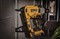 DeWalt DCN890N аккумуляторный гвоздезабивной пистолет, 18 В, без АКБ и ЗУ - фото 226178