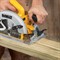 DeWalt DWE575K Дисковая пила в чем. (1600 Вт, 190х30 мм, пропил до 67 мм) - фото 228112